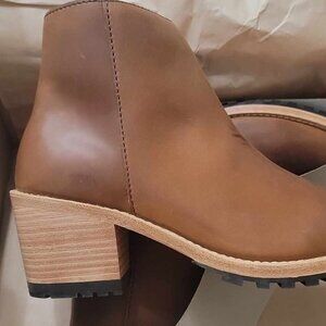 NWB Portland Leather Patina Canyon Brown Leather Ankle Bootie Size 7